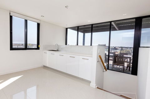 The Penthouse - Hotel Gold Coast 30