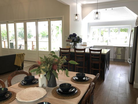 Chanticleer Gardens Barn Cottage With A Pool - Hotel Gold Coast 29