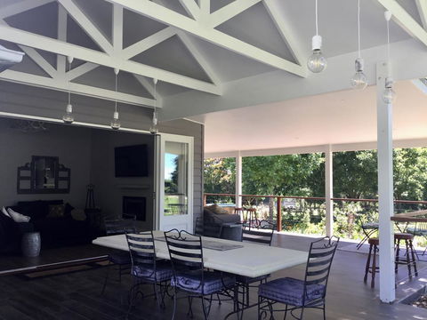 Chanticleer Gardens Barn Cottage With A Pool - Hotel Gold Coast 11