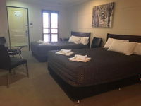 Book Balranald Accommodation Vacations Hotel Gold Coast Hotel Gold Coast