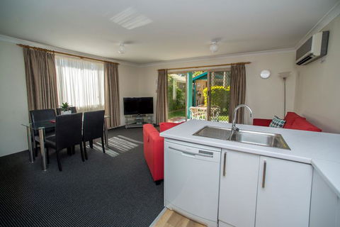Beaches Serviced Apartments - Hotel Gold Coast 19