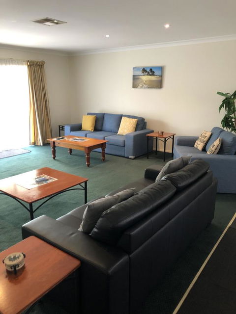 Beaches Serviced Apartments - Hotel Gold Coast 7
