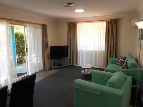 Beaches Serviced Apartments - Hotel Gold Coast 27