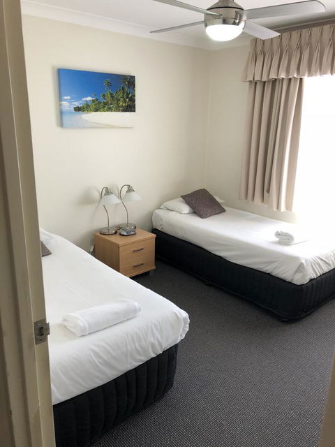 Beaches Serviced Apartments - Hotel Gold Coast 13