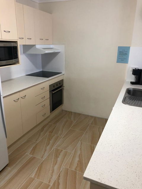 Beaches Serviced Apartments - Hotel Gold Coast 11