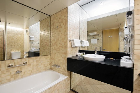 DoubleTree By Hilton Esplanade Darwin - Hotel Gold Coast 11
