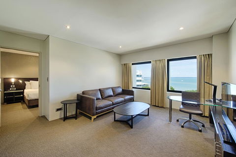 Hilton Darwin - Hotel Gold Coast 12