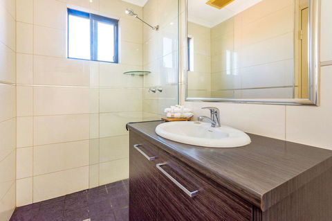 Quality Hotel Darwin Airport - Hotel Gold Coast 20