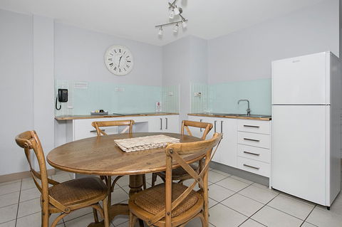 Nelson Bay Breeze - Hotel Gold Coast 13