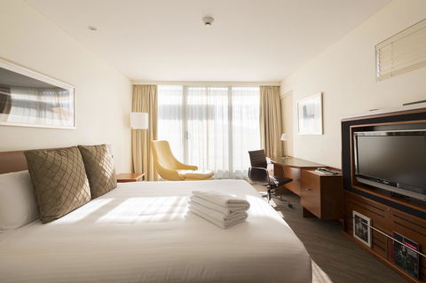 Novotel Canberra - Hotel Gold Coast 10