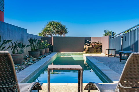 Lennox Holiday Apartments - Hotel Gold Coast 3