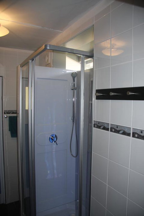 Bower's Hideout - Hotel Gold Coast 3