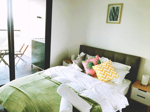 Brand New 2 Bed Apartment With Absolute Park View - Hotel Gold Coast 0