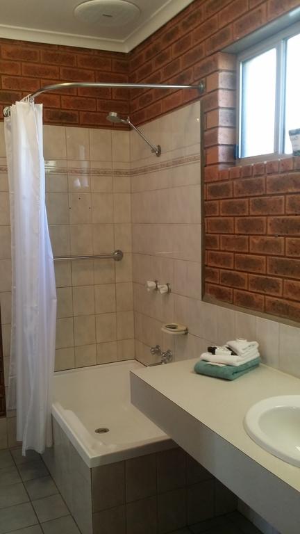 Bridge Motor Inn Tocumwal - Hotel Gold Coast 1