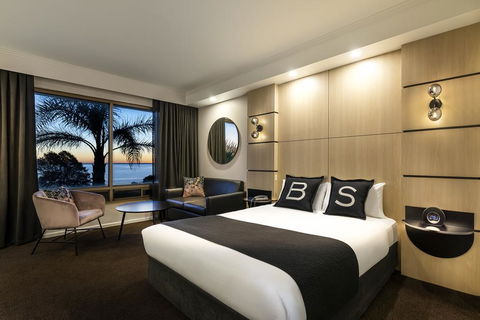 Brighton Savoy Hotel - Hotel Gold Coast 0