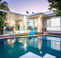 Broadbeach Waters Home With Private Pool - Hotel Gold Coast