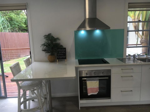 Brodie Beach Bungalow - Hotel Gold Coast 2