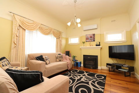 Brunswick Renaissance - Parking, Garden, Bath, Family - Hotel Gold Coast 0