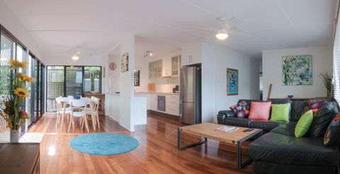 Bryce Street 30, - Ultimate Beach Shack - Hotel Gold Coast 2