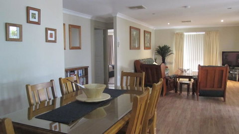 Bunya Vista Accommodation - Hotel Gold Coast 2
