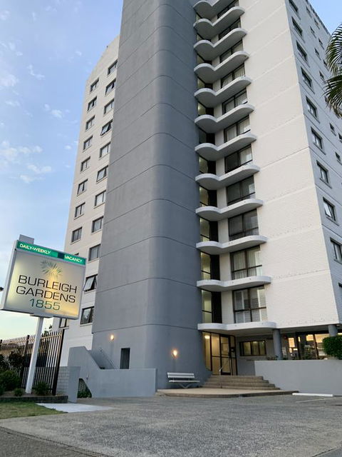 Burleigh Gardens North Hi-Rise Holiday Apartments - Hotel Gold Coast 2