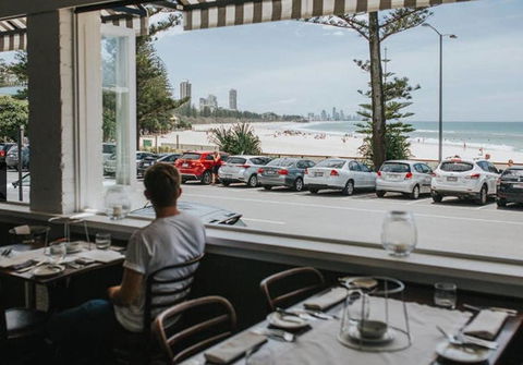 Burleigh Luxe - Hotel Gold Coast 2