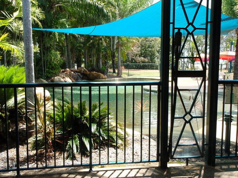 Bushland Beach Tavern - Hotel Gold Coast 0