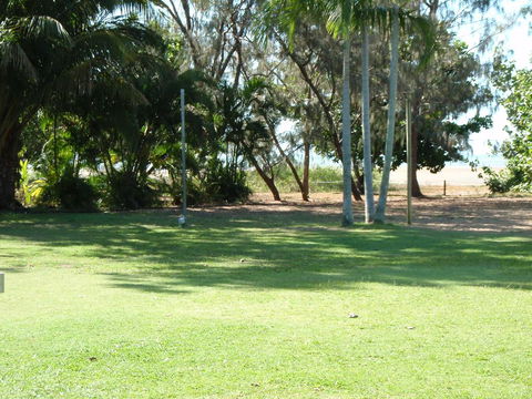 Bushland Beach Tavern - Hotel Gold Coast 1