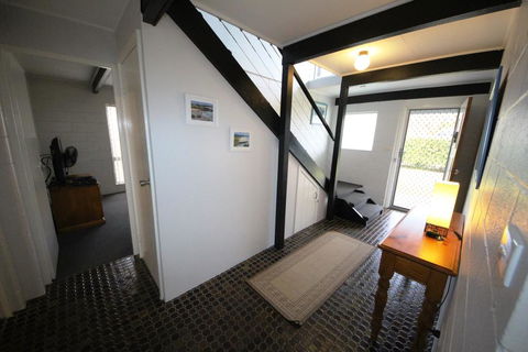 By The Beach At South West Rocks - Hotel Gold Coast 3