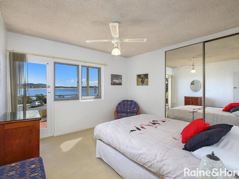 By The Sea - Cumbernauld #1 - 1/12 Terrigal Esp, Terrigal - Hotel Gold Coast 1