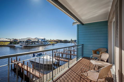 C Mandurah Resort & Serviced Apartments - Hotel Gold Coast 1