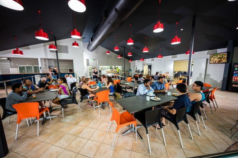 Cairns Adventure Lodge - Includes All Meals Served In The Dining Hall - Hotel Gold Coast 3