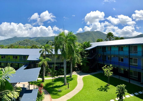 Cairns Adventure Lodge - Includes All Meals Served In The Dining Hall - Hotel Gold Coast 0