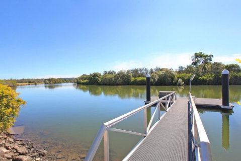 Campbell 7 - Large Queenslander On Maroochy River - Hotel Gold Coast 1