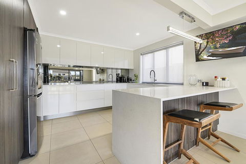 CANAL HOME NEAR MOOLOOLABA - Hotel Gold Coast 3