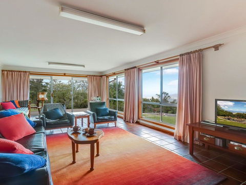 Captain's Lookout - Elevated Ocean Views, Rural Stay - Hotel Gold Coast 3