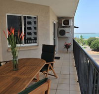Cardona Crt - Hotel Gold Coast