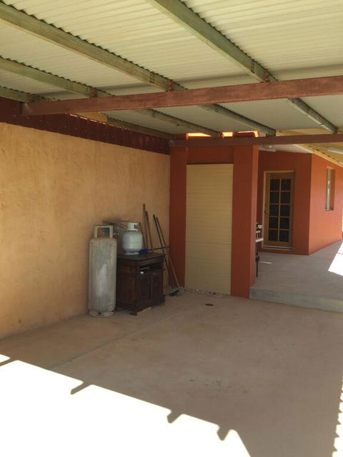 Caretakers Cottage Budget Accommodation - Hotel Gold Coast 2