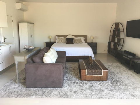 Casablanca, Peaceful Couples Retreat, Avalon Beach - Hotel Gold Coast 3