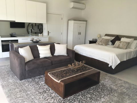 Casablanca, Peaceful Couples Retreat, Avalon Beach - Hotel Gold Coast 1