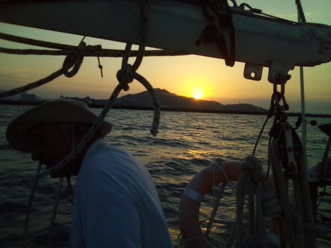 Casual Fare Sailing Charters Townsville - Ocean Living - Cruise - Hotel Gold Coast 2