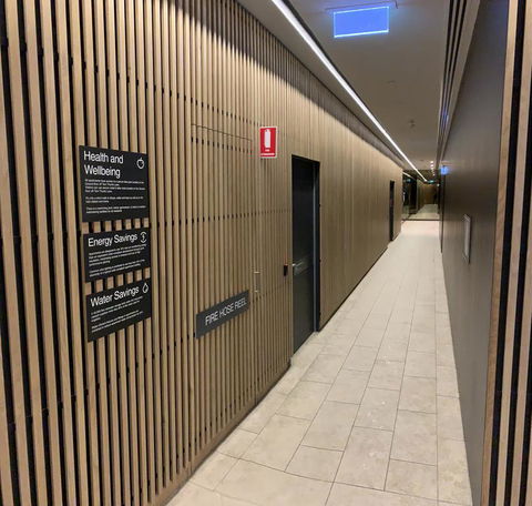 CBD Victoria Harbour Service Apartments - Hotel Gold Coast 3