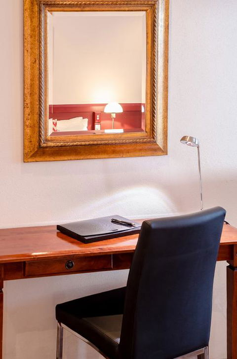 Central Studio Accommodation - Hotel Gold Coast 3