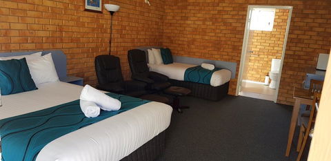 Centrepoint Motel Deniliquin - Hotel Gold Coast 0