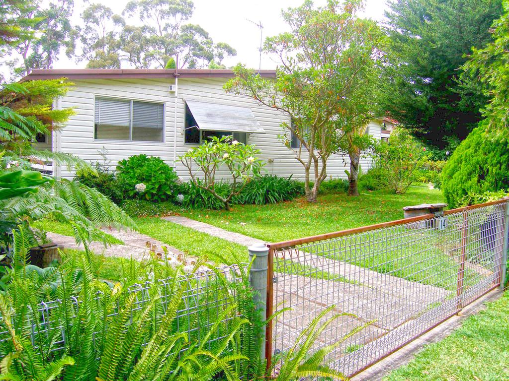 Myola NSW Hotel Gold Coast