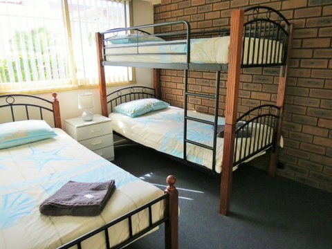 Chapman Court - Hotel Gold Coast 1