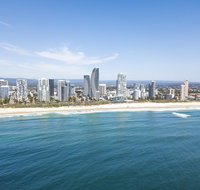 CHELSEA BY THE SEA - 2 BED APART - WALK TO BEACH - Hotel Gold Coast
