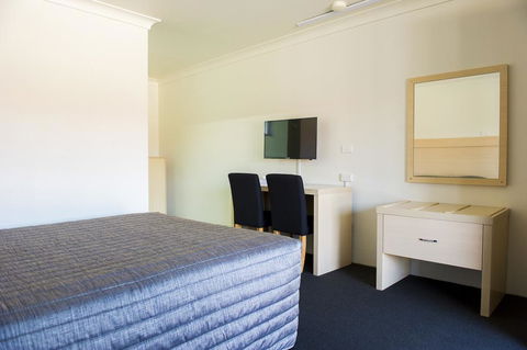 Cherry Blossom Motor Inn - Hotel Gold Coast 3