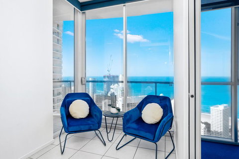 Chevron Renaissance Apartments And Sub Penthouses - We Accommodate - Hotel Gold Coast 2