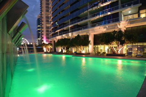 Circle On Cavill - HR Surfers Paradise - Hotel Gold Coast 2
